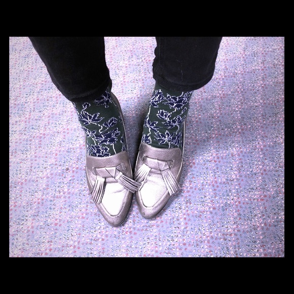 Meet Hanh Pham, your Posh Ambassador!! 🥳 - Picture 2 of 4